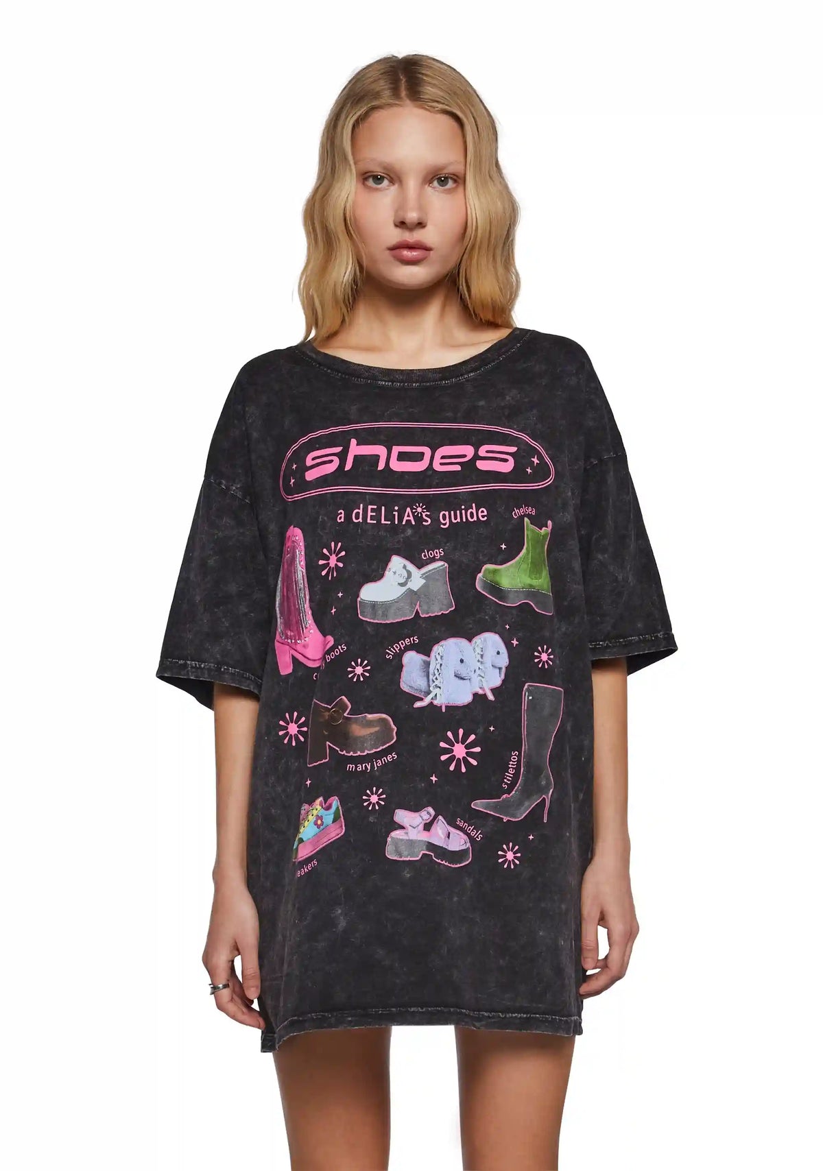 Shoe Guide Oversized Tee